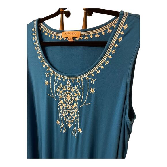 Philosophy Blue Tunic with White Embroidery Size 1X Boho Peasant Style Top - Picture 2 of 7